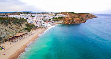 Fortaleza Miramar - two bed downstairs apartment at sea view villa