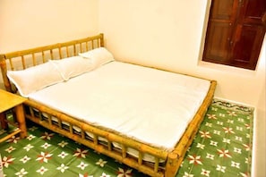 Egyptian cotton sheets, premium bedding, iron/ironing board, free WiFi