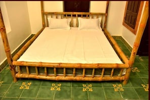 Egyptian cotton sheets, premium bedding, iron/ironing board, free WiFi