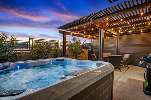 Ocotillo Springs Resort 47, Private Hot tub, BBQ Grill, Ping Pong, & Resort Pool