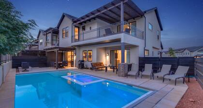 Oasis at Ocotillo 48, Private Pool and Spa! Ping Pong table, Nintendo Switch & Resort pool