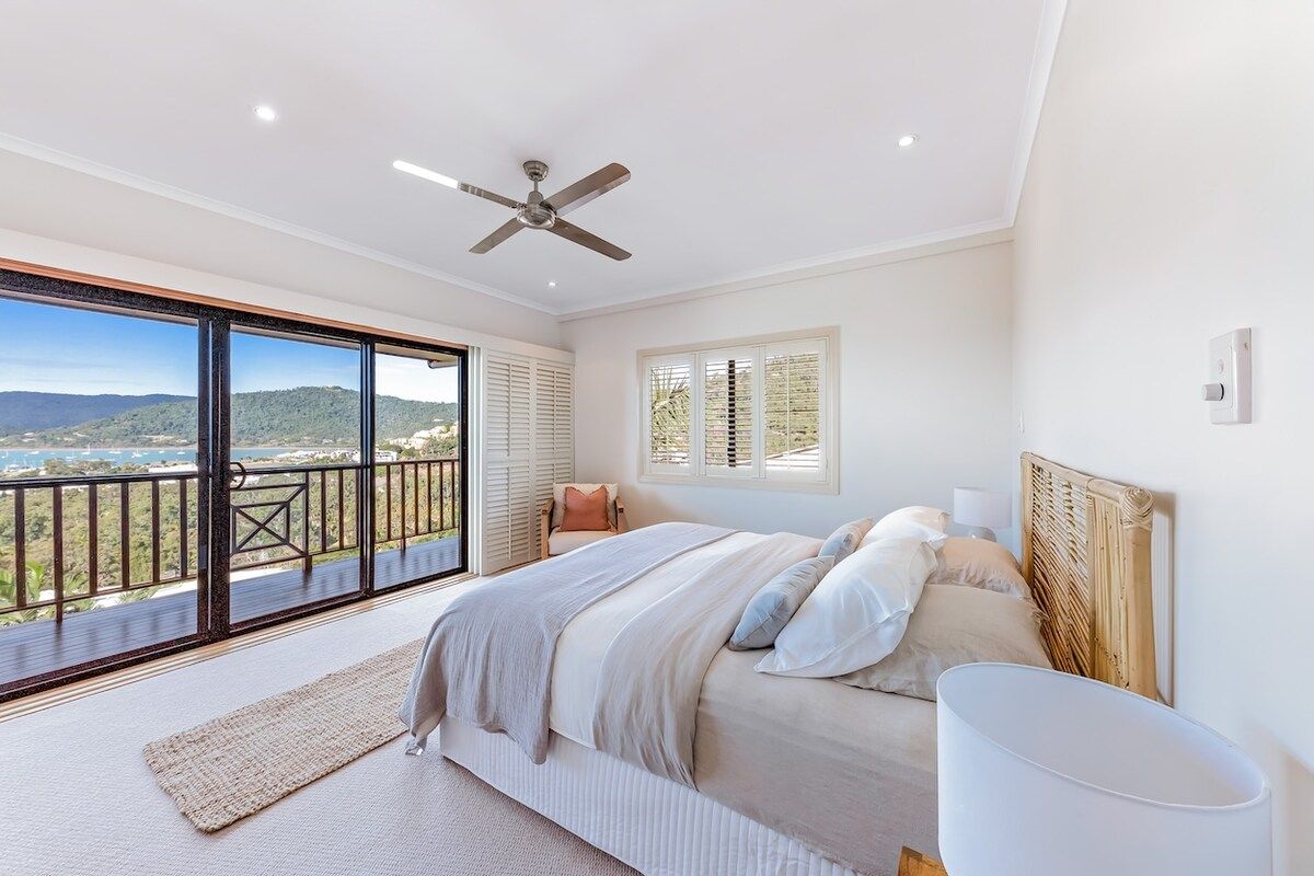 4 bedrooms, iron/ironing board