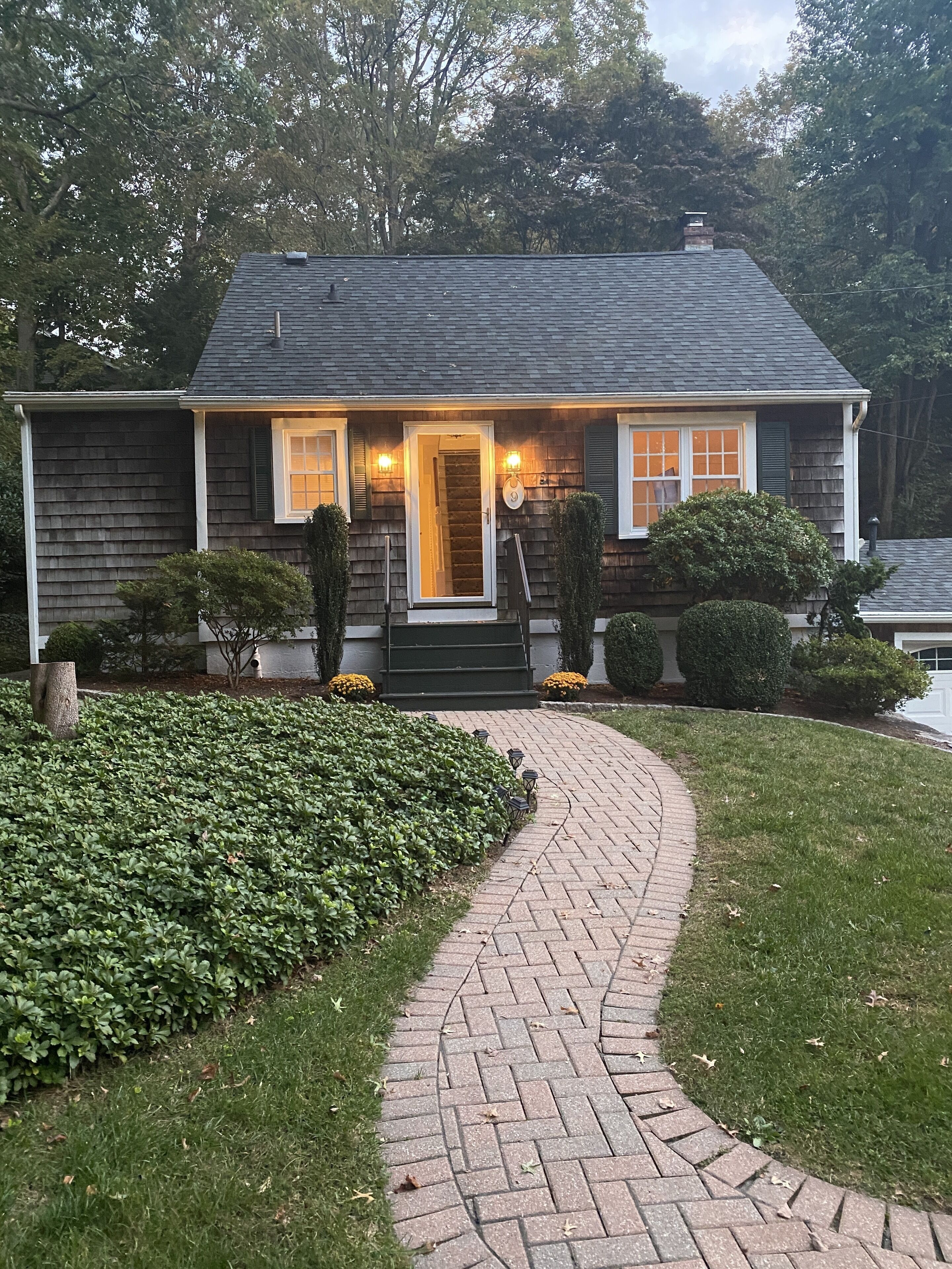 The perfect New England getaway only a 10 minute walk to downtown!