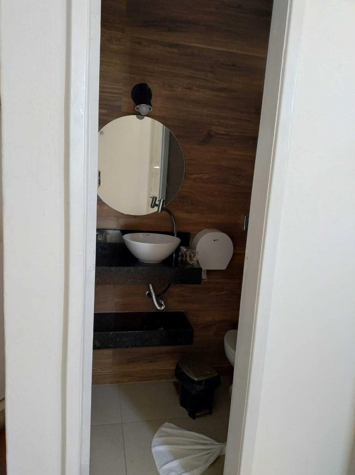 標準雙人房 | 浴室 | 淋浴設備、毛巾、肥皂、洗髮精