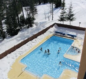 Innenpool, beheizter Pool