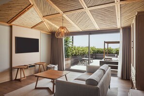 Deluxe Suite | Egyptian cotton sheets, premium bedding, free minibar items - Day One Beach Resort & Spa - Adults Only (Alanya)