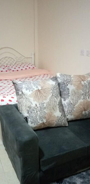 14-tums smart-tv med digitalkanaler och tv