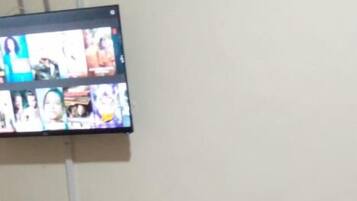 14-inch Smart TV with digital channels, TV