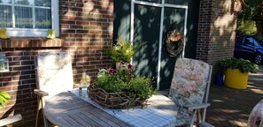 تناول الطعام بالخارج