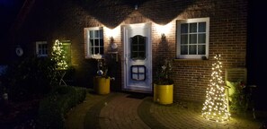 تفاصيل الفندق من الخارج