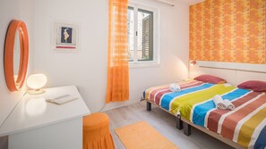 2 bedrooms, iron/ironing board, WiFi, bed sheets - Old Town / Apartment Poreč Old Town (Porec)