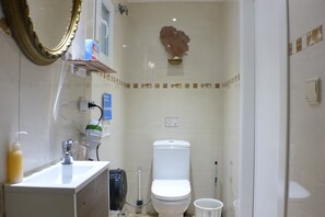 淋浴設備、風筒、提供毛巾、番梘