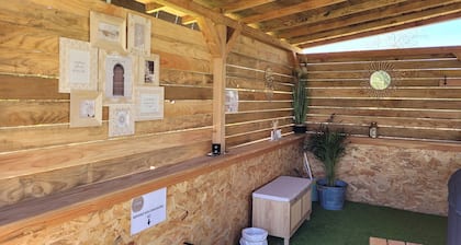 L'ETAPE DES VIGEALIERES, Guest house in the countryside