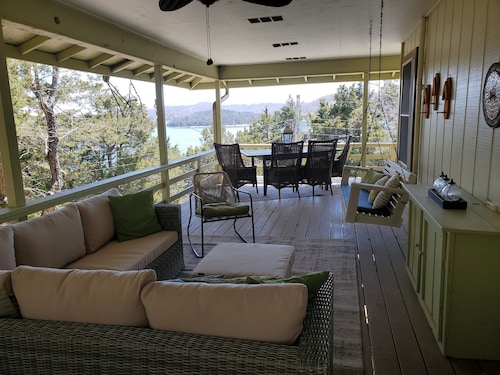 Sailaway!- Huge Lake Views; Easy Walk to Shoreline! Boat Launch Nearby; Pool!