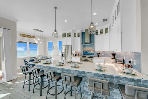 Luxury Home with the Best Beach Views and Beach Access - Oceanfront Paradise