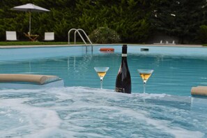 Seasonal outdoor pool - Villa John Dimeon Kato Achaia With Pool (West Achaea)