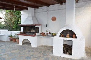 Family Villa, Multiple Bedrooms (Villa John Dimeon Kato Achaia With) | Terrace/patio - Villa John Dimeon Kato Achaia With Pool  (West Achaea)