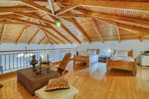 3 bedrooms, iron/ironing board, free WiFi, bed sheets - Villa John Dimeon Kato Achaia With Pool  (West Achaea)