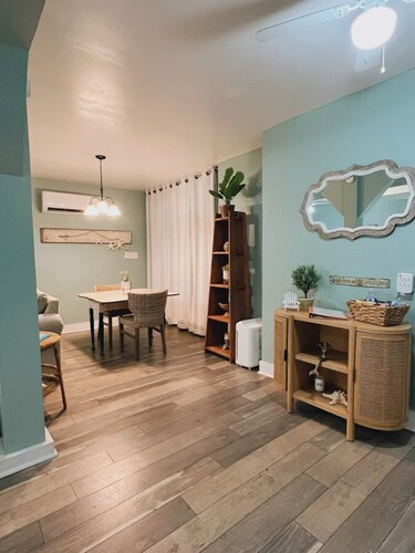 Downtown ~ Winter Rates ~ Pets ok ~ Couples