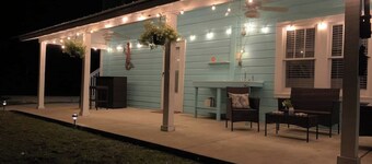Downtown Beach Cottage | pets ok