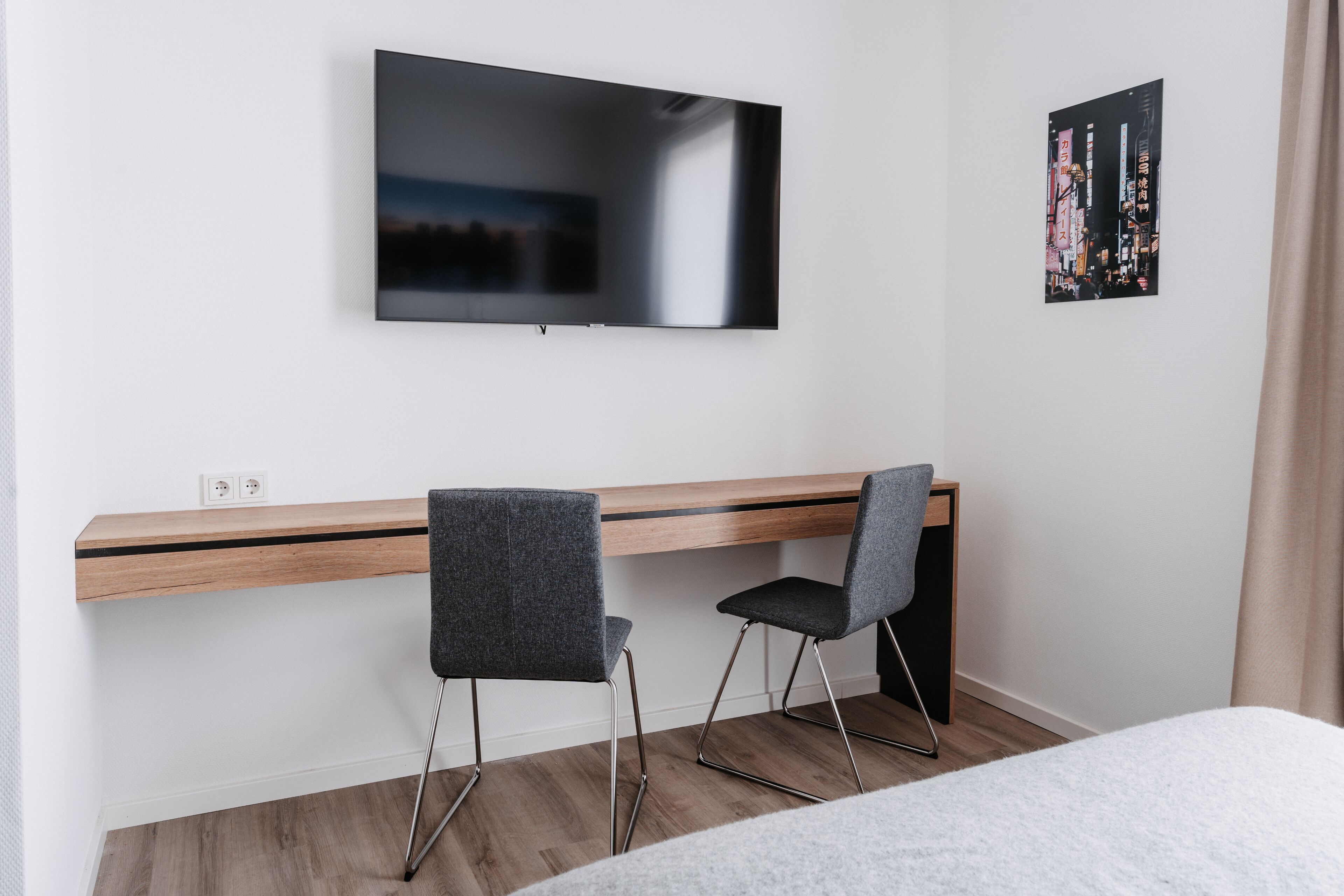 Double Room | Free minibar, individually decorated, individually furnished, desk