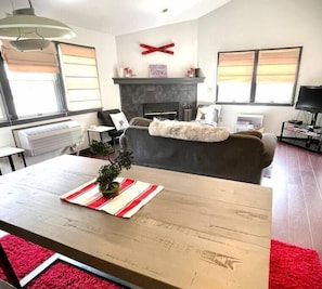 Interior - Chic 2BR Suite on Jiminy Mtn Sleeps 8 - Gorgeous (Hancock)