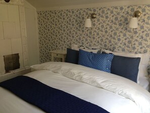 Suite | Strykejern/-brett, reiseseng for barn, wi-fi (inkludert) og sengetøy