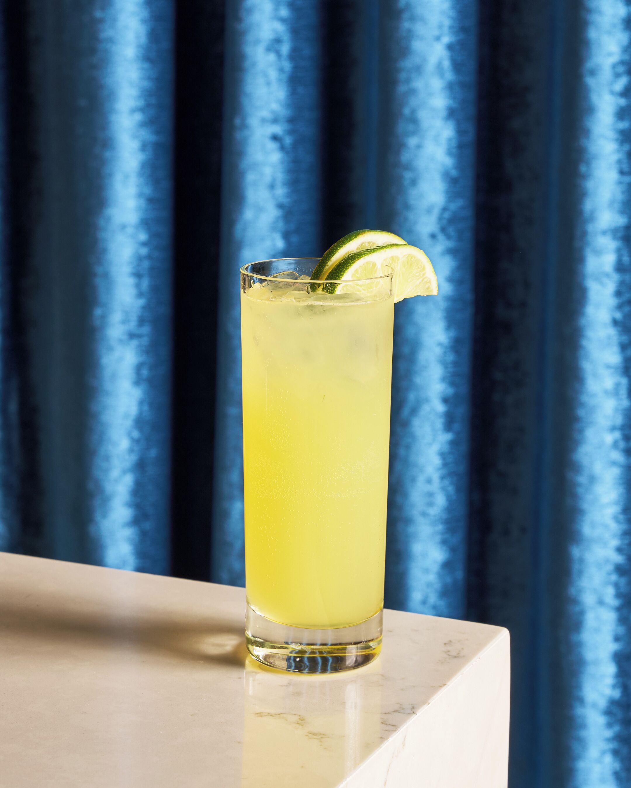 serves breakfast and dinner