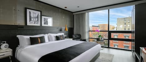 Superior King Room | Premium bedding, in-room safe, desk, blackout drapes