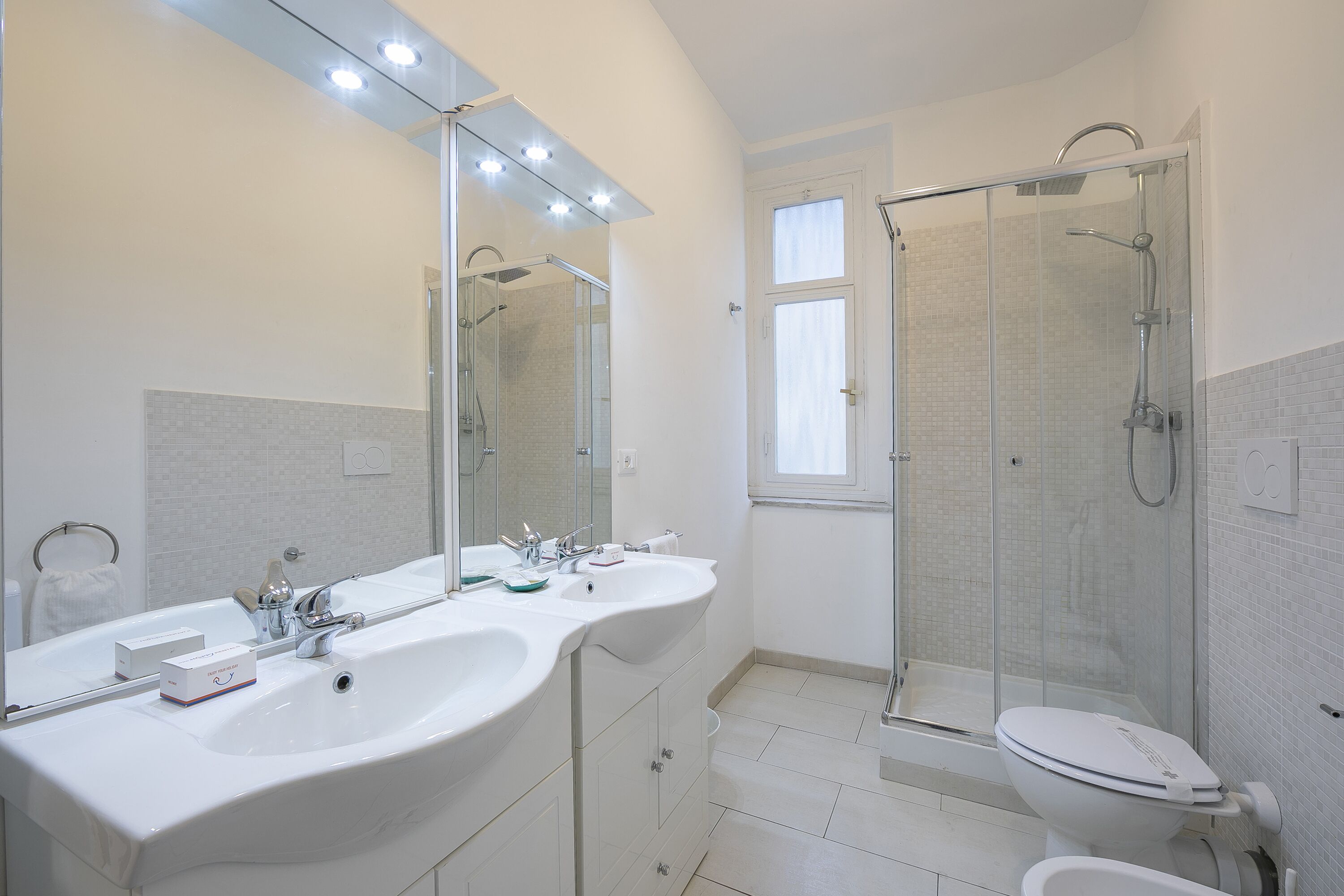 I Marinai - In The City Of Genoa