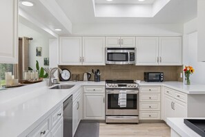 Fridge, microwave, oven, stovetop - Desert Falls- Family Home in Gated Community (Palm Desert)