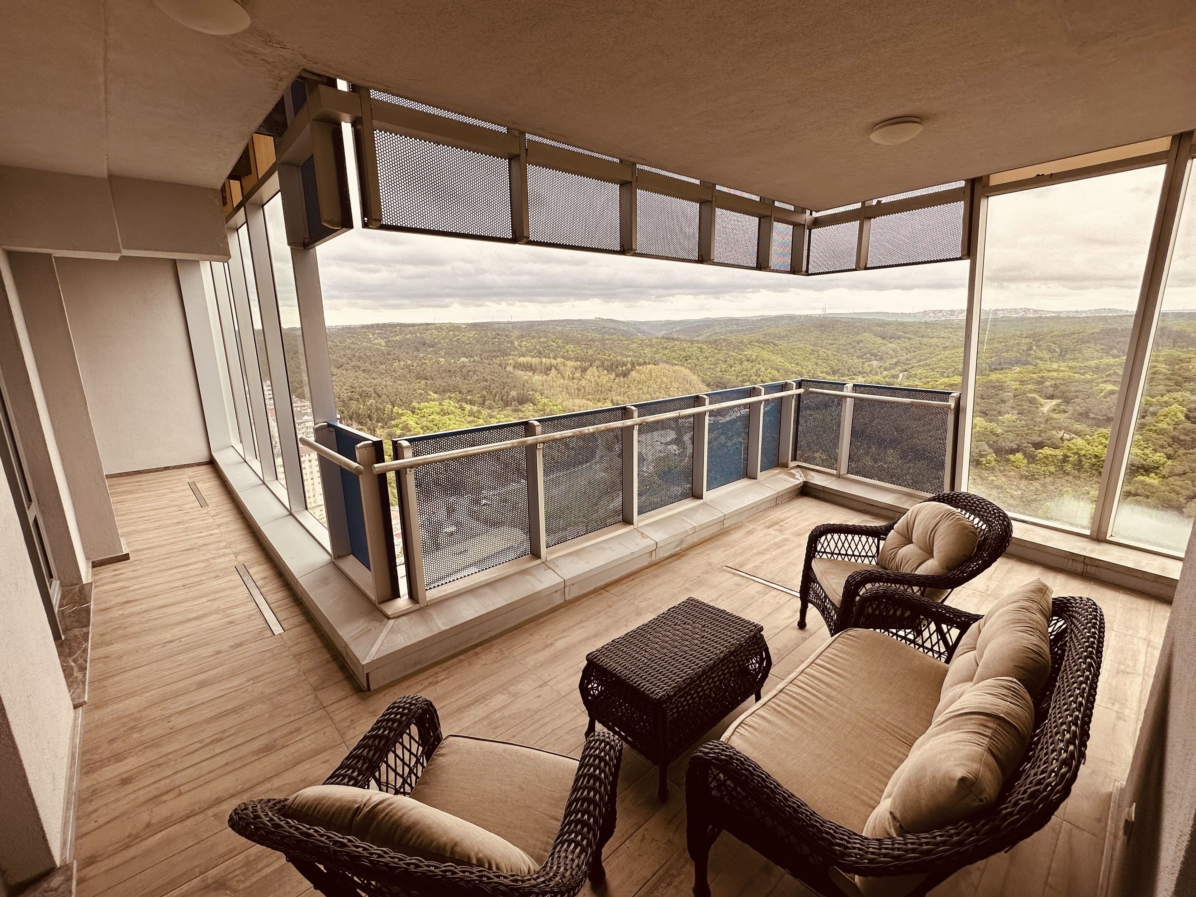 3 Bedroom Suite | Balcony