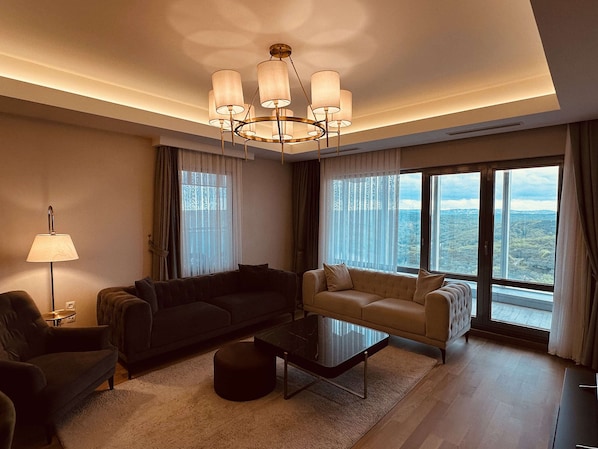 3 Bedroom Suite | Living area | TV