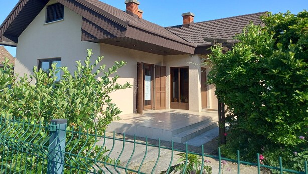 独立别墅 (Country House Aleš near Mura) | 外观