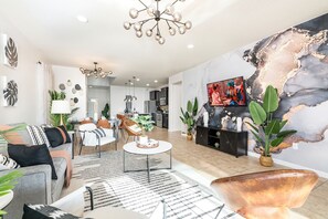 Smart TV, video games, video library - Disney Getaway w/ Private Pool, Hot Tub & Game Room (Kissimmee)
