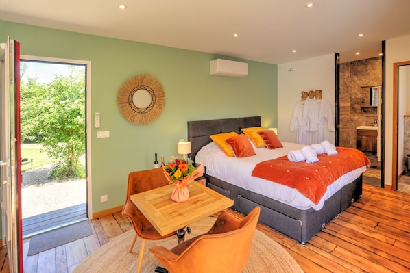 1 chambre, chambres insonorisées, Wi-Fi gratuit, draps fournis