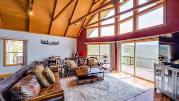 TV, fireplace, offices