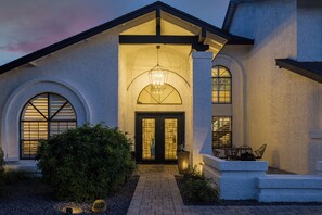 Exterior - Casa Le Marche - Peaceful Resort Style Estate with Heated Pool (Scottsdale)