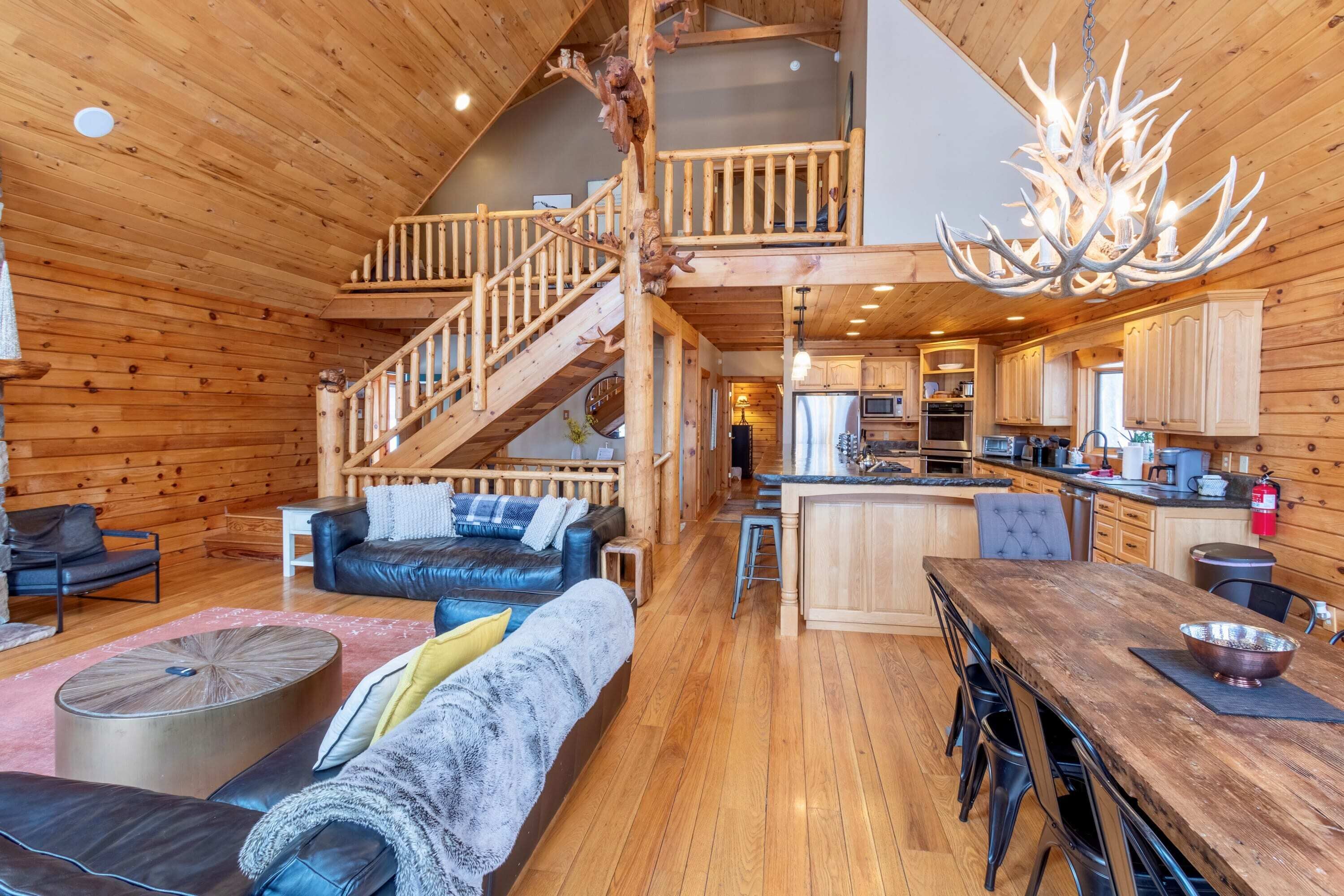 Bella Vista! Best Views-Hot Tub-Peloton-EV Charger