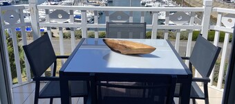Port du Crouesty. duplex rénové, calme, terrasse, idéal en famille (6 pers)