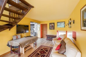 TV, DVD player, stereo