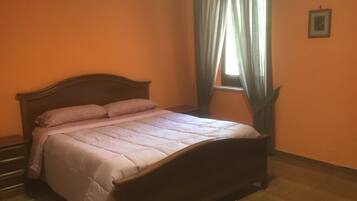 8 camere, Wi-Fi gratuito, lenzuola