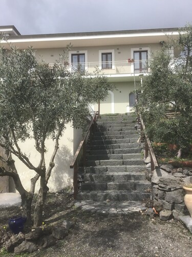 Tenuta Terradifuoco has a restaurant, bar, a shared lounge