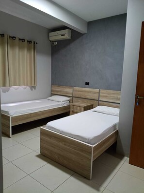 Single Room | Minibar, desk, laptop workspace, free WiFi - Hotel Maranhão (Ourinhos)