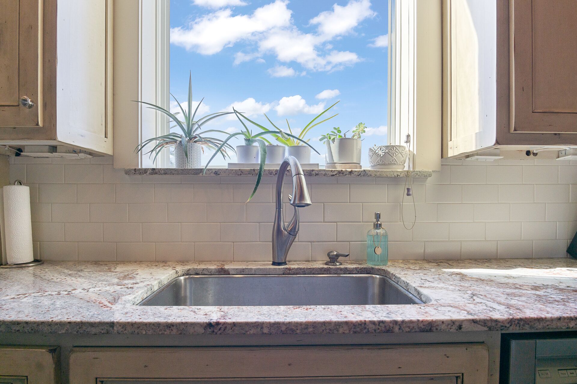 Huge 4 bd ELEVATOR home 4 min walk to beach with Ultimate Family Reunion Addon