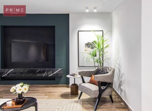 Leilighet, 1 soverom | Oppholdsområde | LED-TV