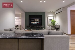 Apartment, 1 Bedroom | Living area
