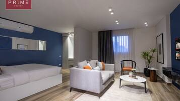 Studio – deluxe | Oppholdsområde | LED-TV