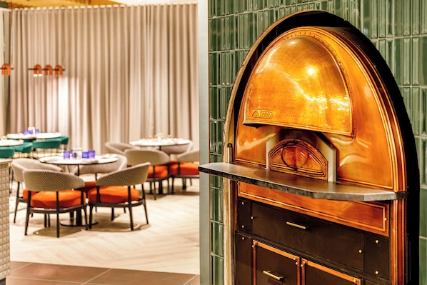 2 Restaurants, Frühstück, Mittagessen, Abendessen, mediterrane Küche