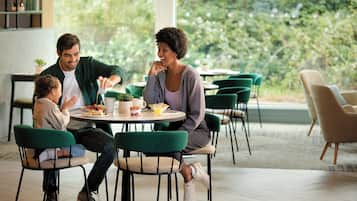 2 restaurants, breakfast, lunch, dinner served; Mediterranean cuisine